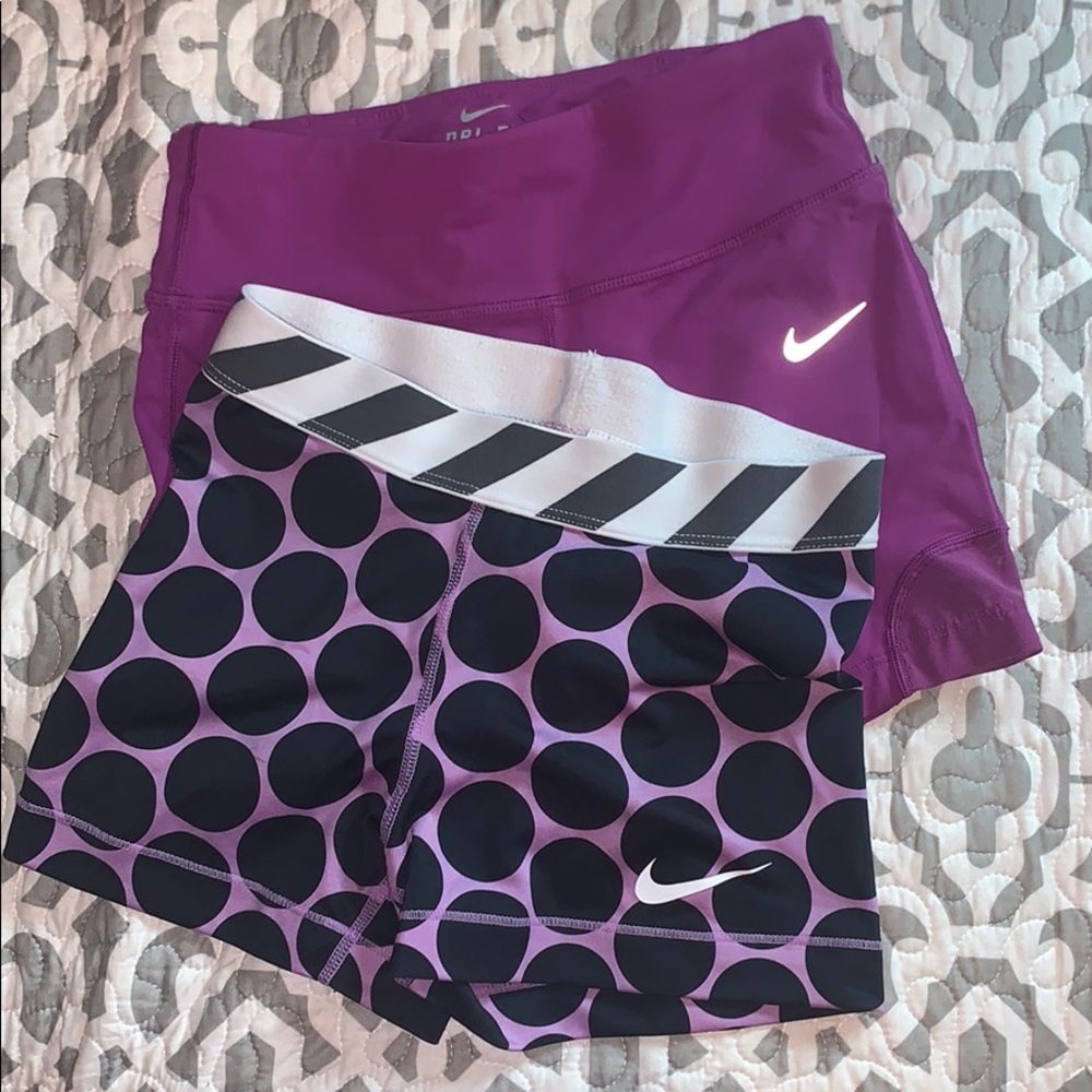 2 pairs of Nike spandex